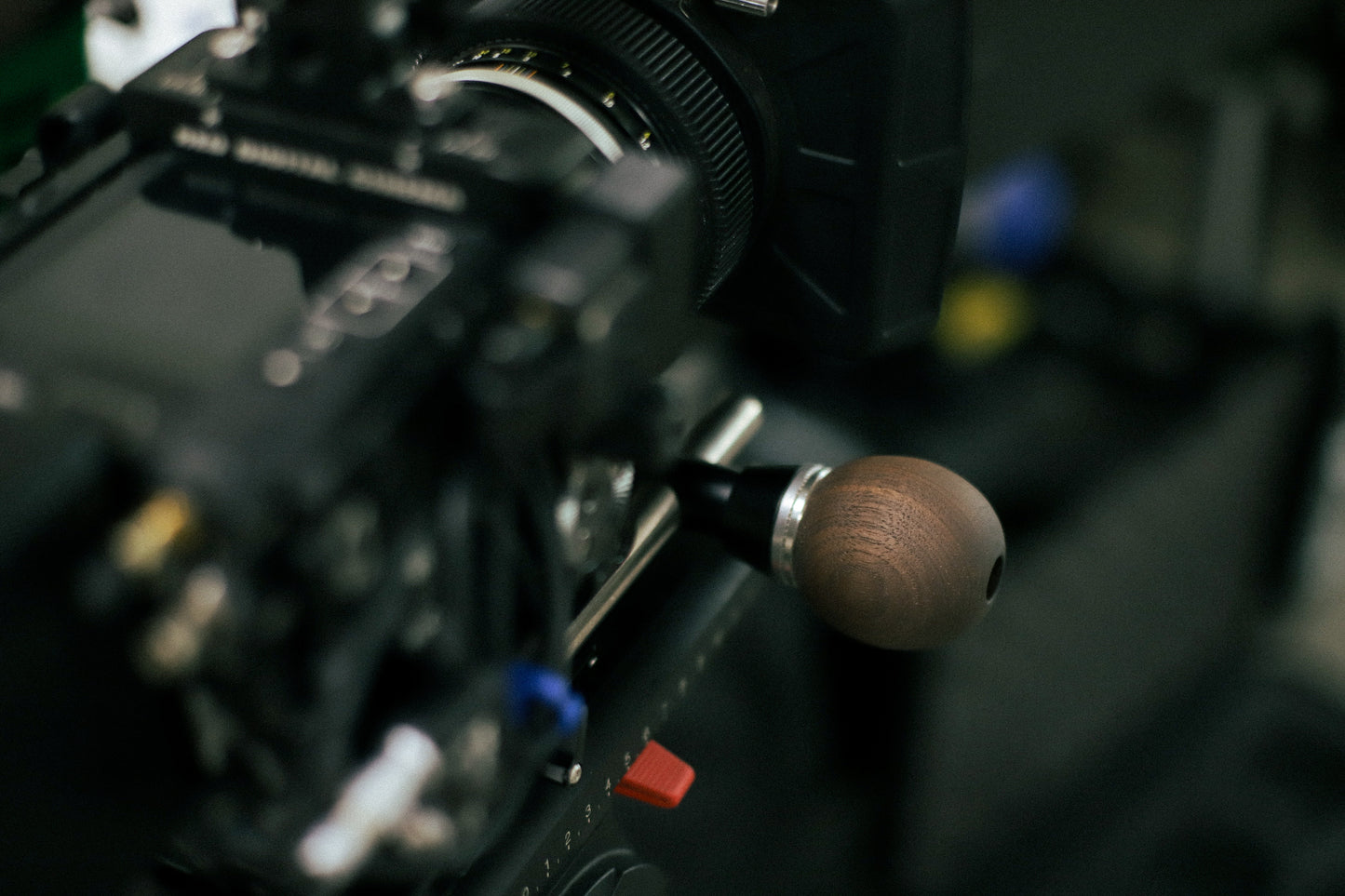 Good Grip camera handle