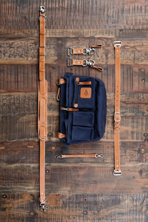 Explorer Lens Quiver | Canvas and Leather Messenger Bag