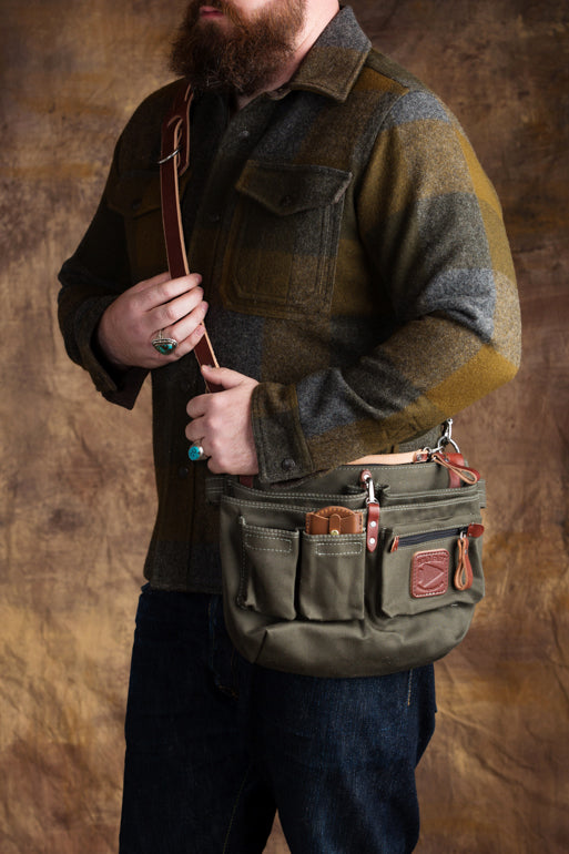 Explorer Lens Quiver | Canvas and Leather Messenger Bag