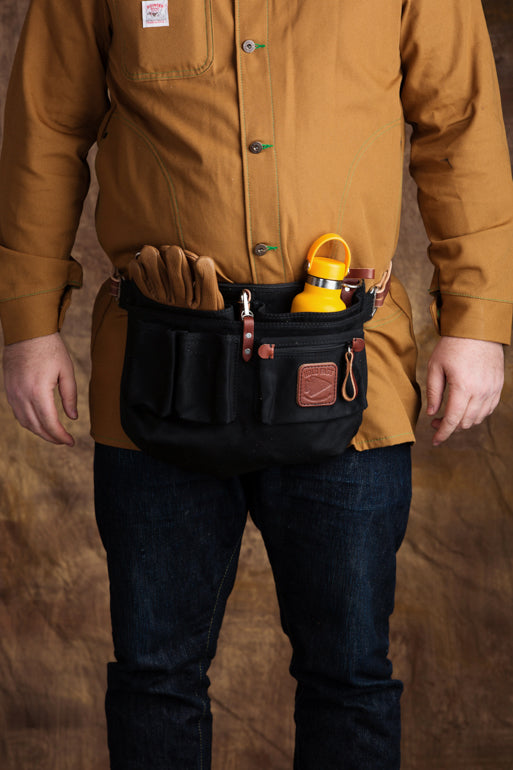 Explorer Lens Quiver | Canvas and Leather Messenger Bag