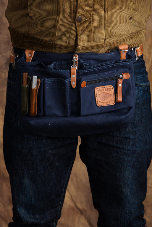 Explorer Lens Quiver | Canvas and Leather Messenger Bag