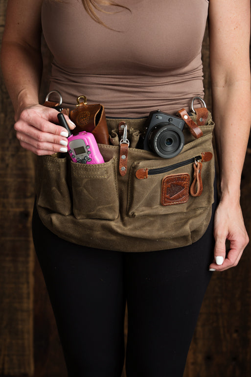 Explorer Lens Quiver | Canvas and Leather Messenger Bag