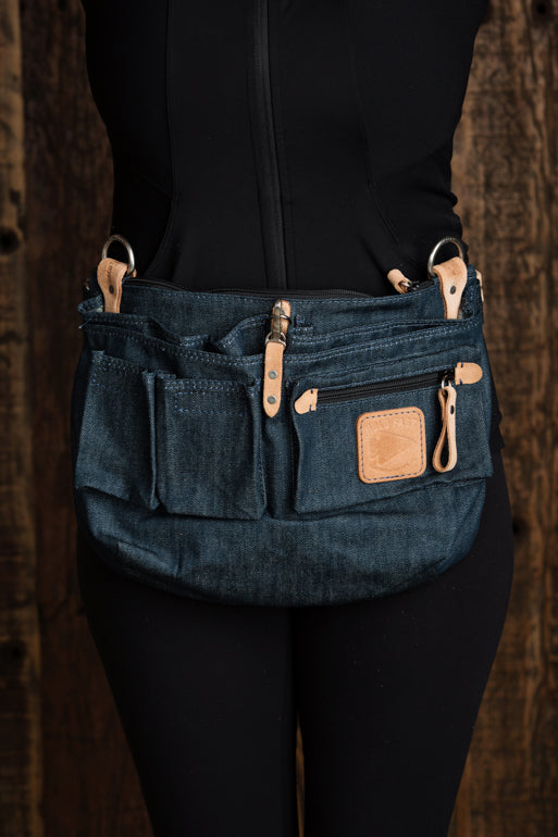 Explorer Lens Quiver | Canvas and Leather Messenger Bag