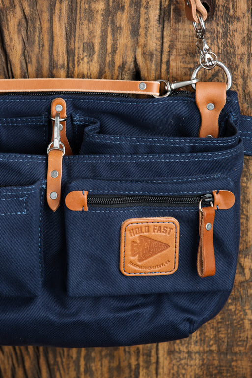 Explorer Lens Quiver | Canvas and Leather Messenger Bag