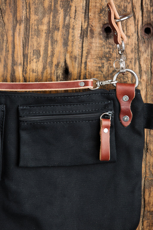 Explorer Lens Quiver | Canvas and Leather Messenger Bag