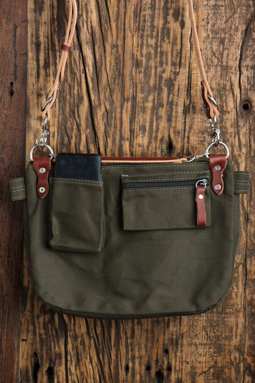 Explorer Lens Quiver | Canvas and Leather Messenger Bag
