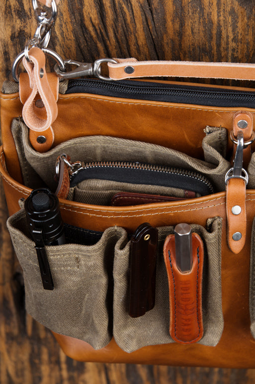 Explorer Lens Quiver | Canvas and Leather Messenger Bag