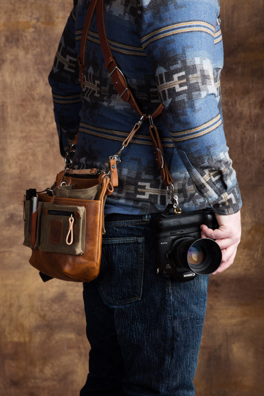 Explorer Lens Quiver | Canvas and Leather Messenger Bag