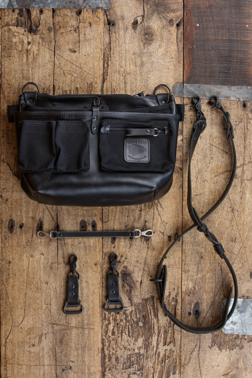 Explorer Lens Quiver | Canvas and Leather Messenger Bag