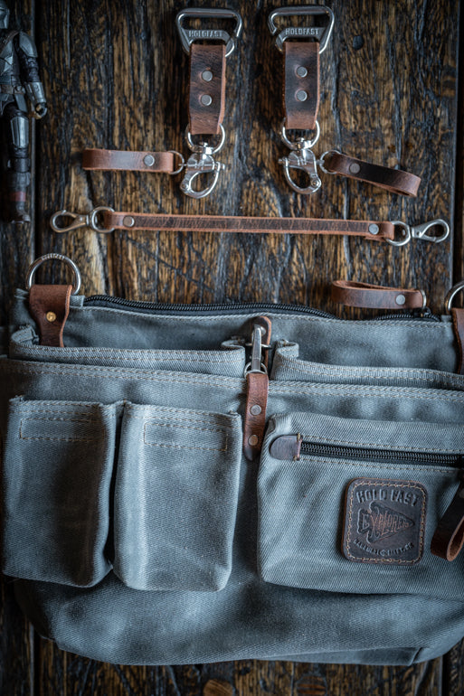 Explorer Lens Quiver | Canvas and Leather Messenger Bag